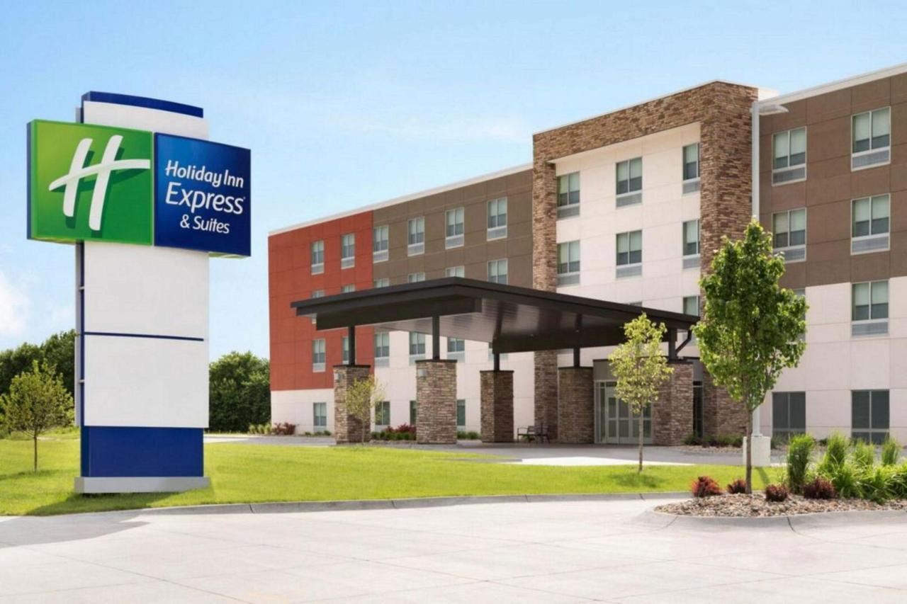 Holiday Inn Express & Suites - Phoenix West - Tolleson Exterior photo